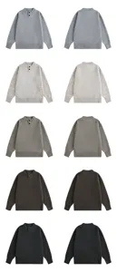 Klassischer Herren Henley Strickpullover mit Polokragen und komfortablen langen Aermeln.