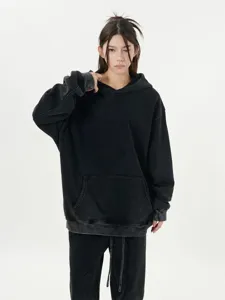 Sweat à capuche oversize noir lavé vintage pour homme, sweat-shirt lourd streetwear tendance.