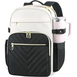 Vue détaillée d'un sac à dos pour ordinateur avec poche matelassée et fermetures éclair dorées