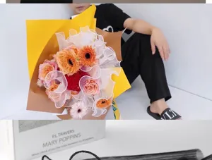 Korean style flower wrapping mesh wavy tulle floral packaging material for bouquet design.
