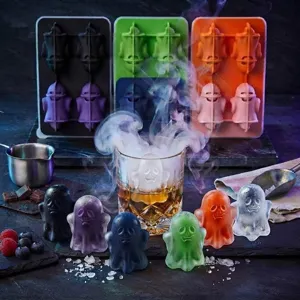 Moule a glaons en silicone platine fantome, bac a glacons souple pour whisky soiree.