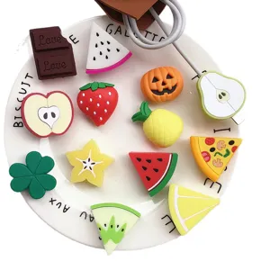 Niedlicher Silikon Ladekabel Schoner Set, verschiedene Frucht und Essen Motive.