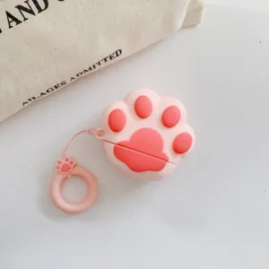 Rosa Katzenpfote Silikon Etui fur AirPods, schutzhuelle mit passendem Anhanger.