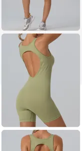 Vue détaillée de combinaison de yoga sans couture, vêtements de sport extensibles.