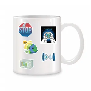 Taza de café de cerámica blanca con diseño de pegatinas de dibujos animados climáticos.