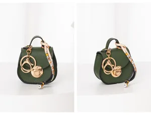 Mini bolso de silla verde monedero llavero con herrajes dorados y pañuelo de seda lindo.