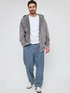 Retro heavy washed zip hoodie for men, loose casual hooded sweatshirt with full front zipper.