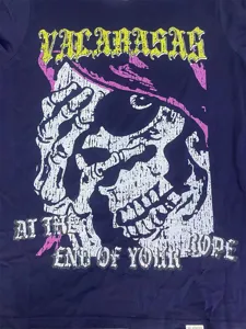 Valabasas grafico calavera vintage impresion estilo callejero ropa detalle vista