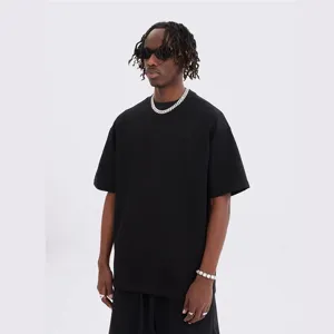 Heavyweight solid color short sleeve T-shirt detail, casual loose hip hop streetwear top for men.