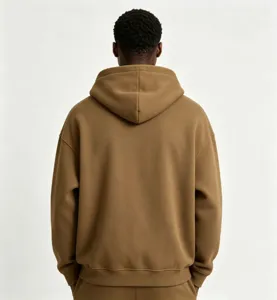 Sweat a capuche molletonne marron homme vue dos, streetwear ample et chaud confortable.