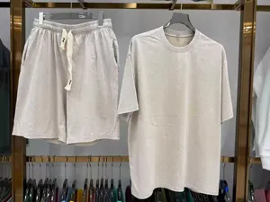 Men washed distressed short sleeve t-shirt and shorts set American street style wear