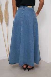 High-waisted blue denim long skirt for women, elegant A-line casual maxi skirt design.
