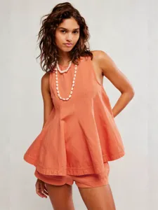 Summer fashion casual loose sleeveless denim shorts set for women, stylish daily wear outfit.