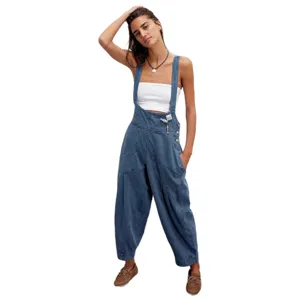 Salopette en denim sans manches ample et décontractée pour femme avec poches pratiques