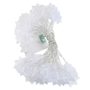 Kerst decoratieve LED sterlichtketting, waterdichte buitenverlichting voor feestelijke sfeer.
