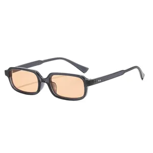 Vintage quadratische Sonnenbrille für Damen und Herren, Retro Nieten getönte Gläser.