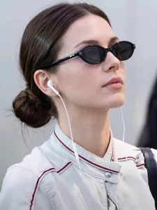 Trendy oval small frame cat eye sunglasses for women, anti-UV retro sun glasses stylish eyewear.