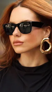 Black square sunglasses for women, trendy chic street style UV protection sun glasses.