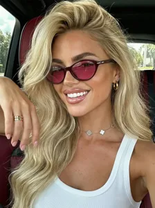 Burgunderrote Katzenauge Sonnenbrille für Damen, elegante UV-Schutz Modebrille.