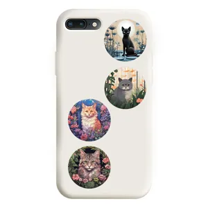 Gros plan détaillé d'une coque de téléphone blanche avec illustrations de chats et découpes.