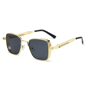 Lunettes de soleil steampunk carrées vintage pour hommes, monture métal mode verres foncés.
