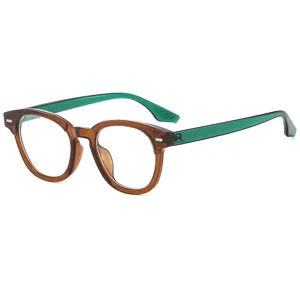 Retro runder Blaulichtfilter Brille mit braunem Gestell und modischen gruenen Brillenbuegeln.