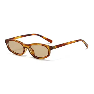 Retro kleine Katzenauge Sonnenbrille für Damen und Herren, vintage Schildpatt modische Brille.