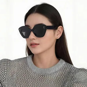 Occhiali da Sole Cat Eye dalla Personalità Irregolare per Donna Occhiali da Sole Fashion Large Frame Protezione UV400 per Viaggi Guida all'Aperto