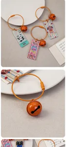 Llavero de acrílico de dibujos animados lindo con anillo de alambre y campana, bolso.