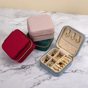 Premium portable square velvet jewelry box organizer case for rings and necklaces