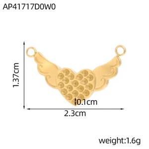 Goldener Herz-Flügel-Anhänger mit den Maßen 2,3x1,37 cm und Gewicht 1,6 g.