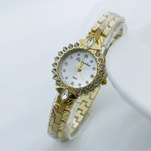 Montre à Quartz Elégante pour Femmes Luxe en Alliage avec Strass Montre Bracelet Diamant pour Banquet Fête Bijoux