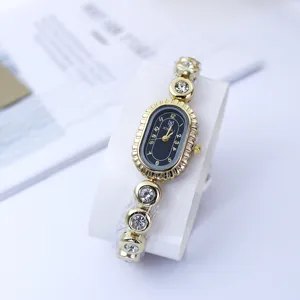 Vintage Elegante Damen Strass Uhr Mode Kleine Ovale Gold Armband Uhr Für Damen Quarz Analog Dress Armbanduhr Geschenk