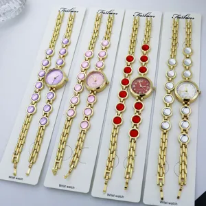 Mode Damen Quarz Armbanduhr Set Legierung Bunte Strass Rund Kleine Zifferblatt Armbanduhr Elegante Schmuck Uhr Set Für Damen