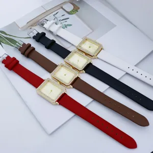 Modieuze strass vierkante vrouwen lederen horloge luxe kwarts polshorloge kleuren optie