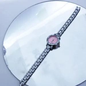 Orologio al Quarzo Donna Quadrante Rotondo Rosa Bracciale Maglia Metallo Elegante
