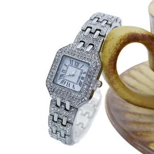 Luxe vierkante strass kwarts dameshorloge, stijlvol zilveren diamanten polshorloge.