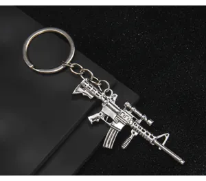 Llavero de fusil de asalto de metal modelo de pistola militar colgante para mochila