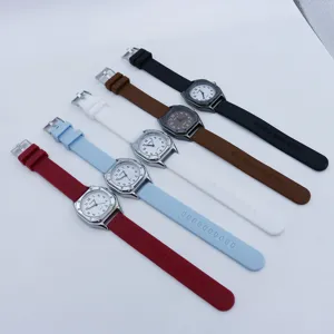 Reloj de cuarzo con correa de silicona cuadrada para estudiantes, reloj casual elegante.