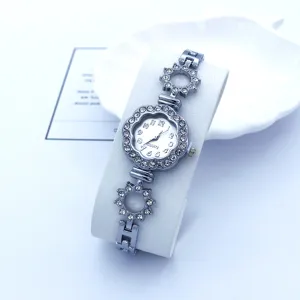 Elegante orologio al quarzo da donna con strass, bracciale argentato, orologio fashion.