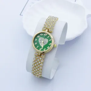 Luxus Strass Damen Uhr Quarz Gold Gruenes Herz Zifferblatt Mode Freizeit Armbanduhr