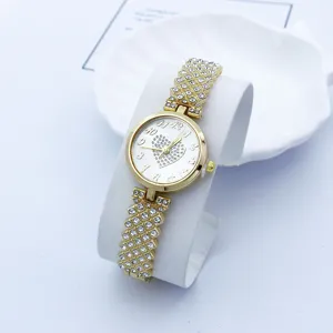 Luxus Gold Strass Damen Quarz Uhr Elegante Herz Zifferblatt Mode Armband Armbanduhr
