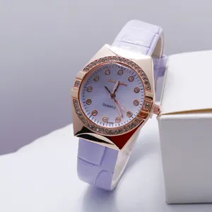 Dames Quartz Horloge Mode Casual Strass Wijzerplaat Polshorloge Elegant PU Leren Band Legering Kast Horloge Voor Dames