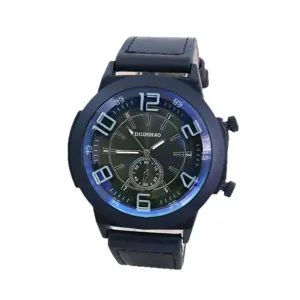 Montre quartz homme avec grand cadran numérique et bracelet en cuir noir pour le style.