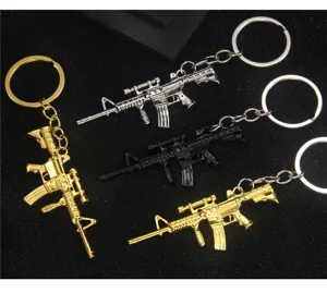 Llavero en miniatura de rifle de asalto de metal accesorio para mochila estilo militar