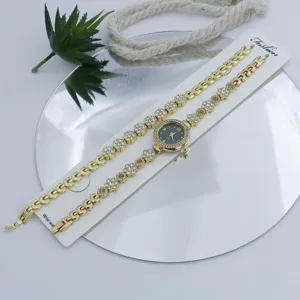 Montre bracelet quartz strass femme design fleur mode luxe montre bracelet elegante