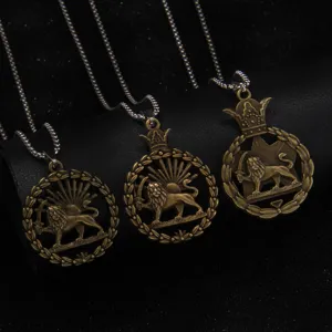 Vintage Lion Crown Pendant Necklace Men Retro Stainless Steel Jewelry Gothic Style