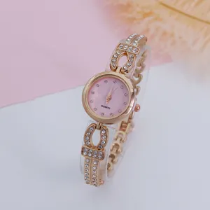 Fashion Rhinestone Quartz Bracelet Watch for Women Luxury Rose Gold Silver Alloy Starry Sky Dial Wristwatch for Party
