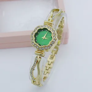 Fashion Diamond Flower Quartz Women Watch Elegant Gold Bracelet Wristwatch for Daily Wear