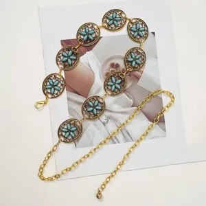 Cadena de cintura bohemia de metal turquesa con flores para mujer joya corporal ajustable.